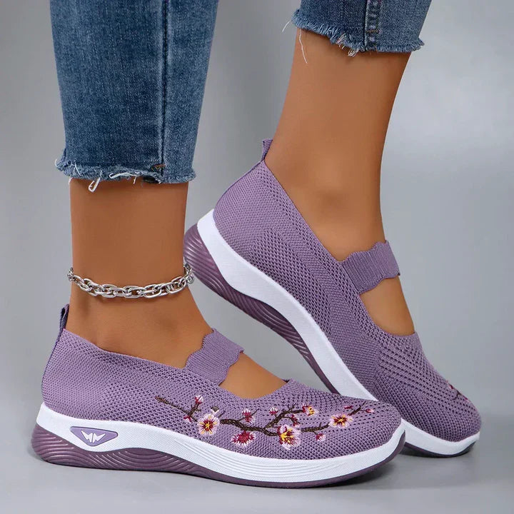 UseFlex – Women's Orthopedic Comfort Shoe with Flower Embroidery CloudPlus™