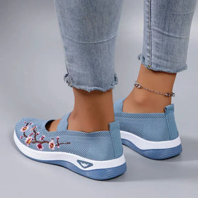 UseFlex – Women's Orthopedic Comfort Shoe with Flower Embroidery CloudPlus™