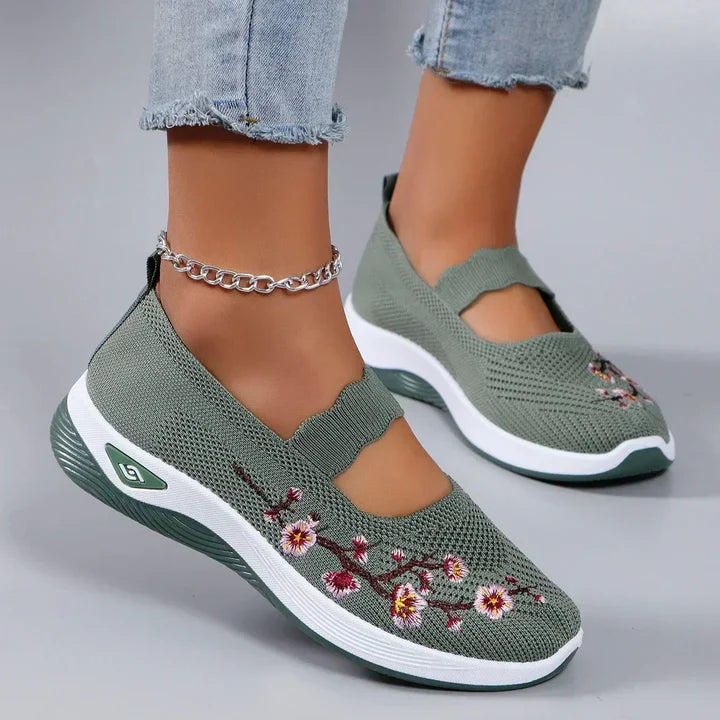 UseFlex – Women's Orthopedic Comfort Shoe with Flower Embroidery CloudPlus™